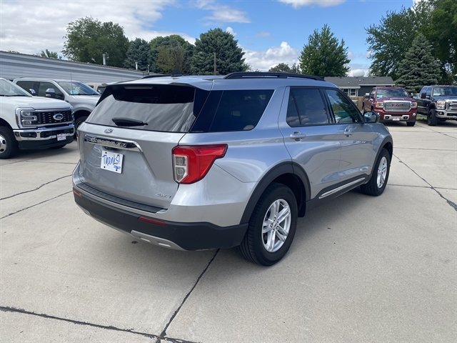 Certified 2024 Ford Explorer XLT w/ Equipment Group 202A AWD/4WD image 12