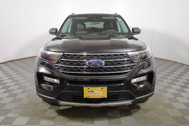 Certified 2024 Ford Explorer XLT w/ Equipment Group 202A AWD/4WD image 3