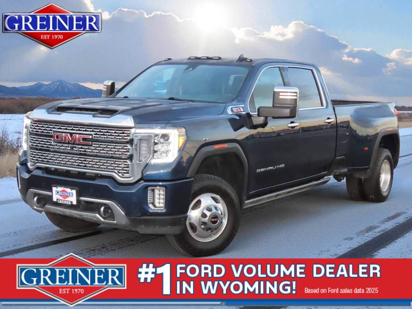 Used 2022 GMC Sierra 3500 Denali w/ Denali Ultimate Package image 1