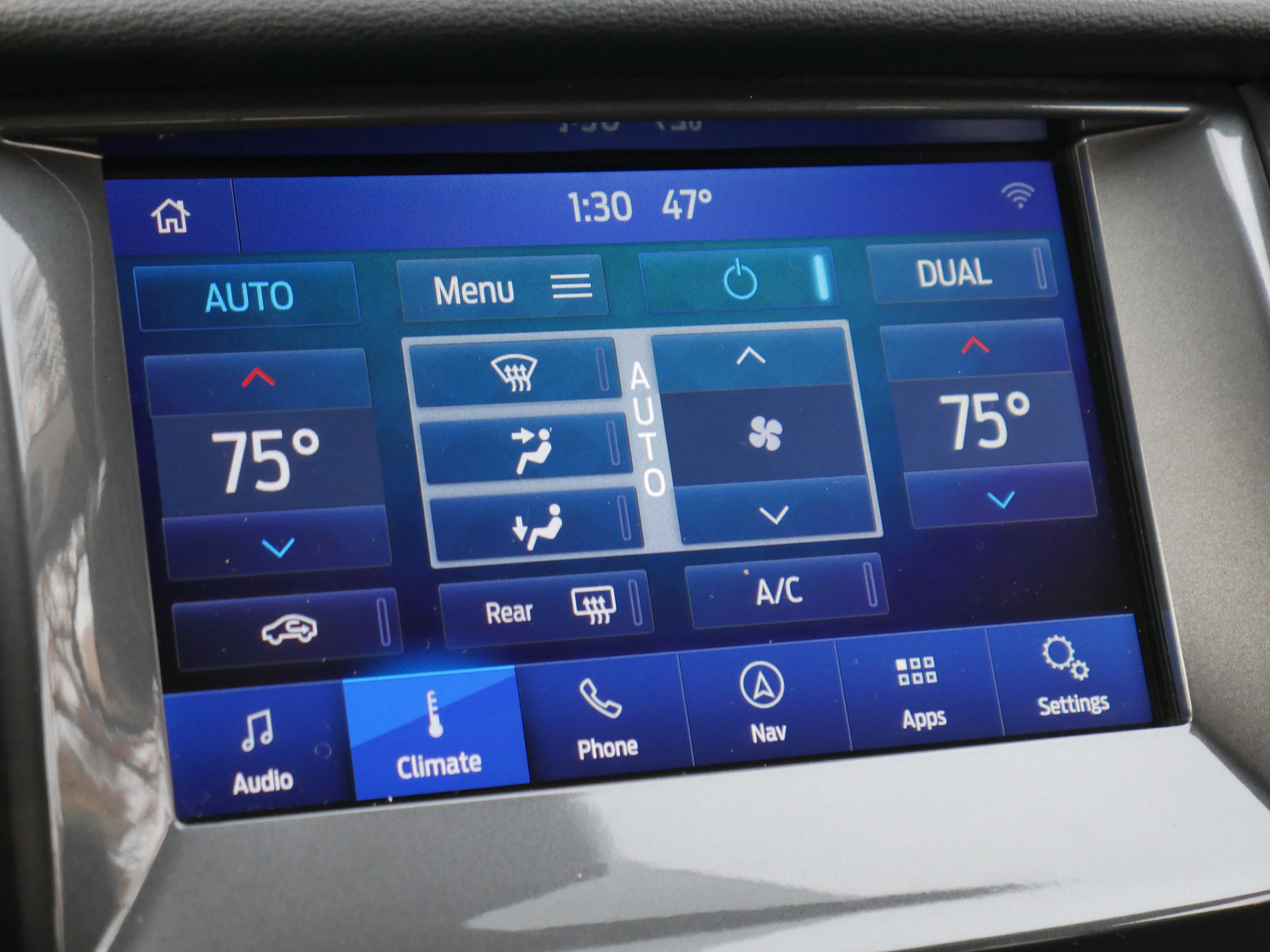 Certified 2019 Ford Ranger Lariat w/ Equipment Group 501A Mid image 12