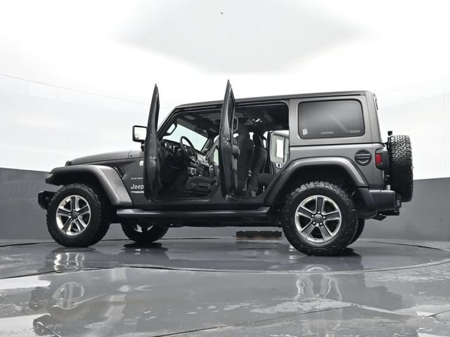 Used 2019 Jeep Wrangler Unlimited Sahara w/ Cold Weather Group AWD/4WD image 31