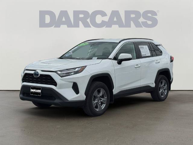 Used 2024 Toyota RAV4 XLE AWD/4WD image 3