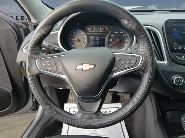 Used 2025 Chevrolet Malibu LS FWD image 12
