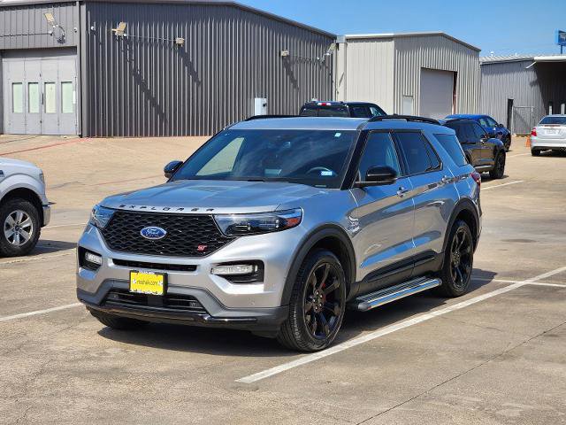 Certified 2023 Ford Explorer ST w/ Equipment Group 401A AWD/4WD image 3