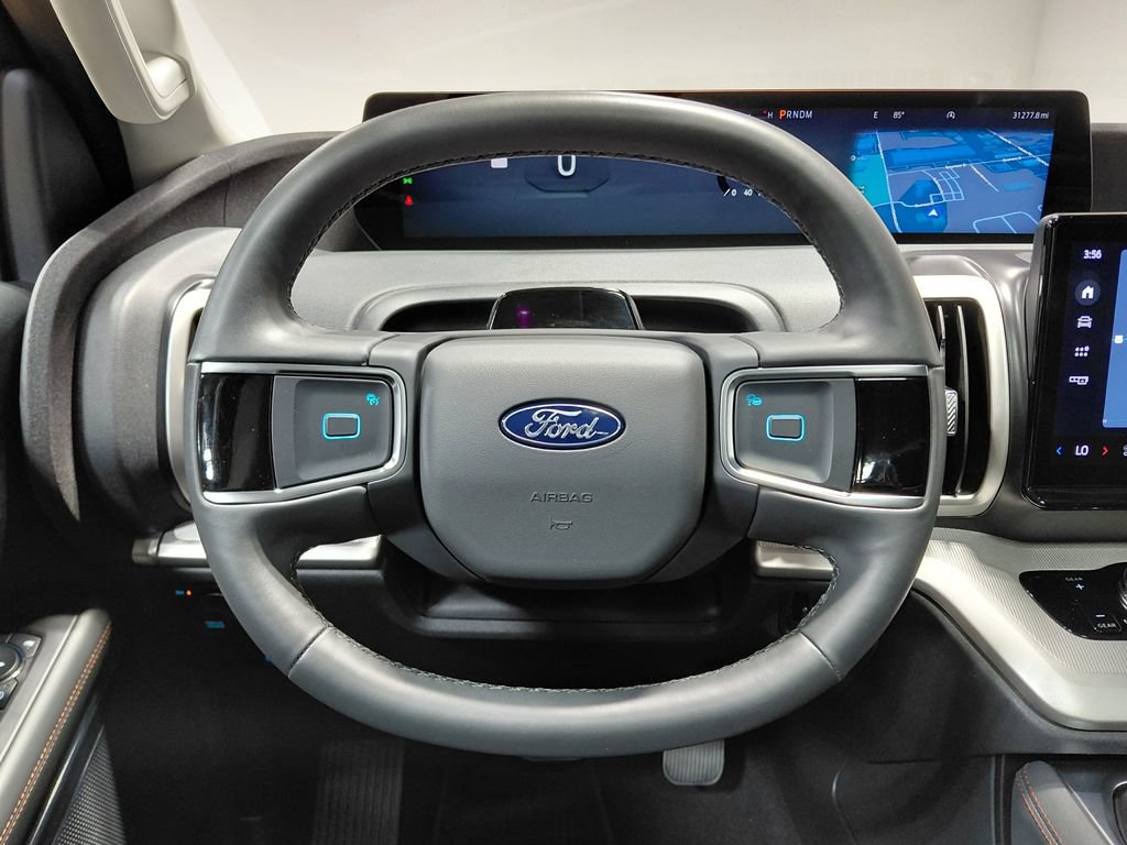 Certified 2025 Ford Expedition Active AWD/4WD image 29