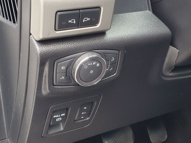 Certified 2018 Ford F150 Lariat w/ Equipment Group 502A Luxury AWD/4WD image 9