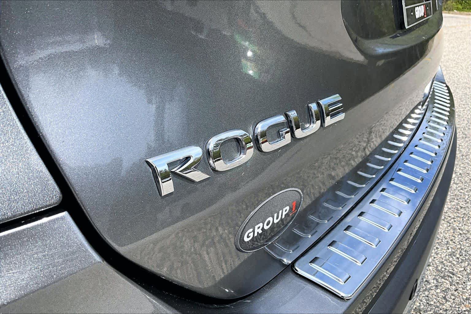 Used 2020 Nissan Rogue SL w/ Premium Package AWD/4WD image 10