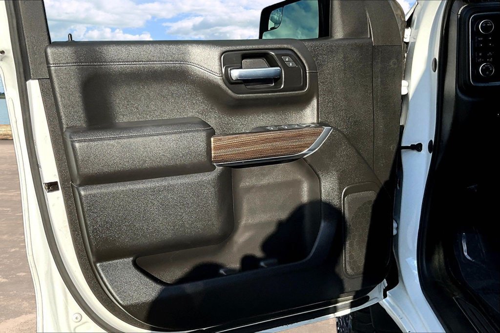 Used 2021 Chevrolet Silverado 1500 LT Trail Boss w/ Bed Protection Package AWD/4WD image 23