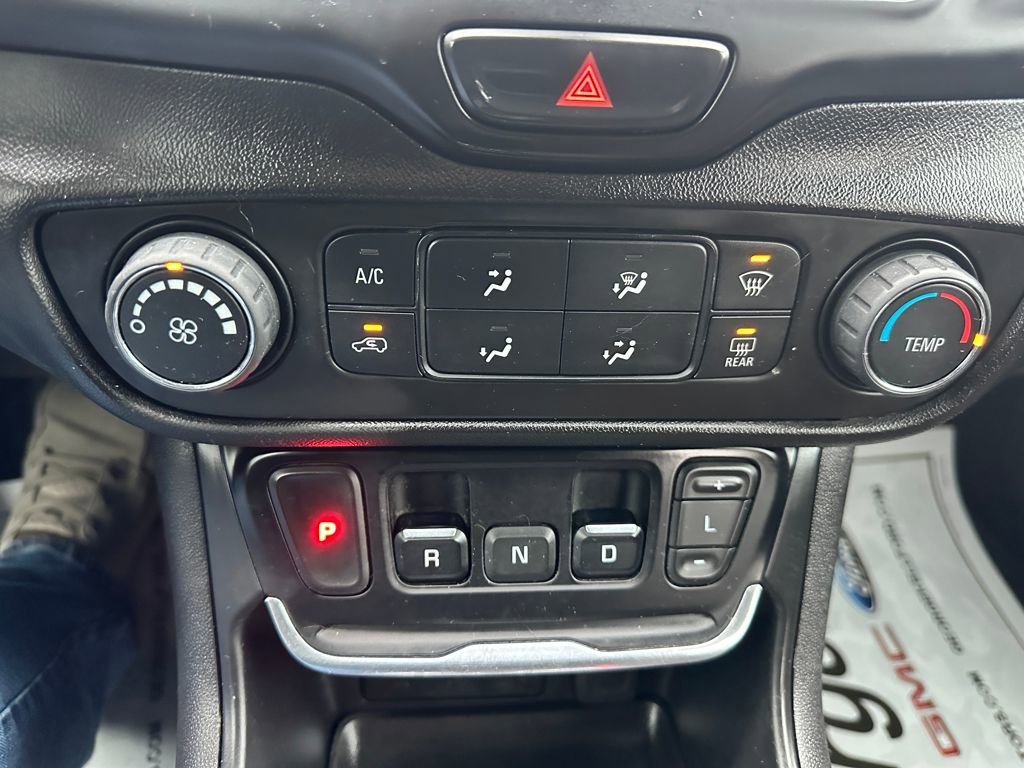 Used 2020 GMC Terrain SLE image 9