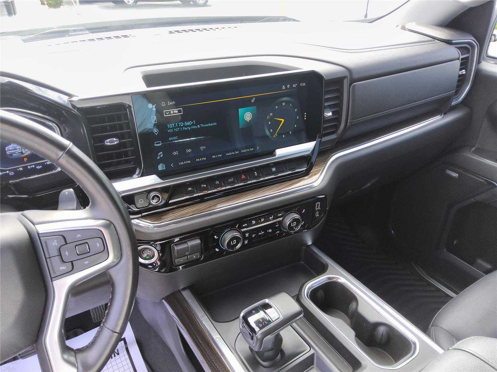Used 2023 Chevrolet Silverado 1500 RST w/ Convenience Package II AWD/4WD image 17