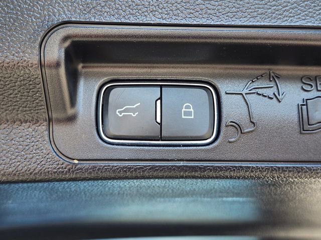 Certified 2023 Ford Explorer Limited image 35