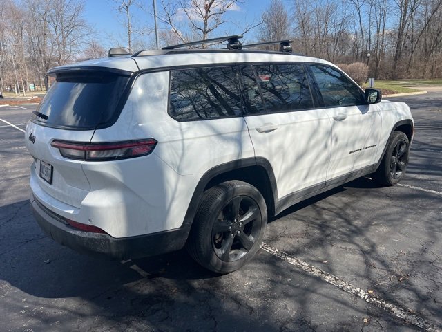 Used 2023 Jeep Grand Cherokee L Laredo image 3