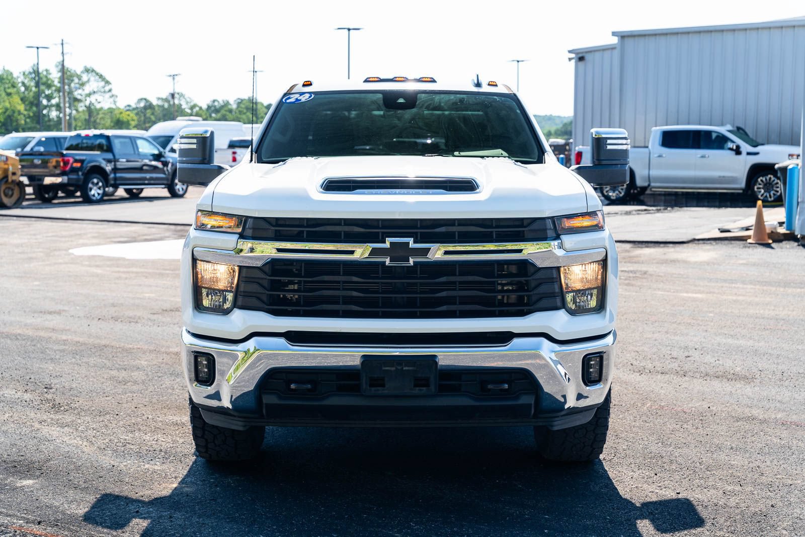 Used 2024 Chevrolet Silverado 2500 LT AWD/4WD video 2