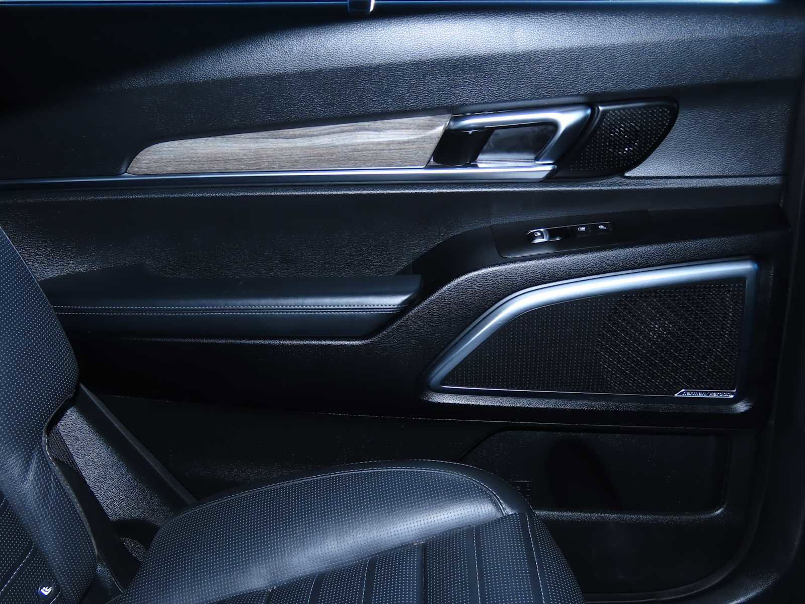 Used 2020 Kia Telluride SX image 23