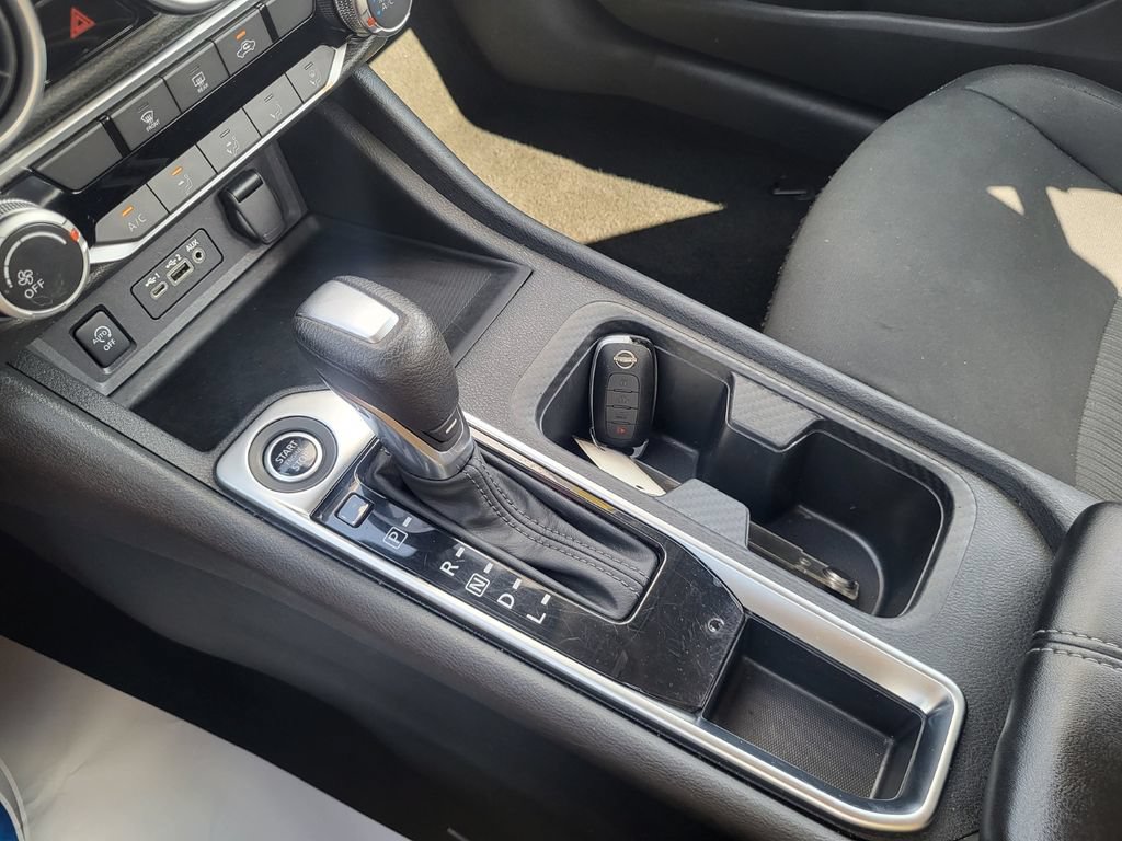 Used 2024 Nissan Sentra SV FWD image 19