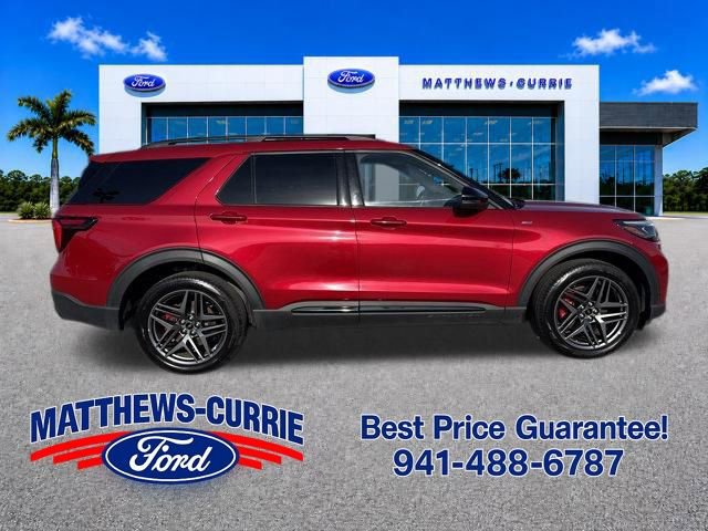 Certified 2025 Ford Explorer ST-Line w/ ST-Line Street Pack AWD/4WD image 3