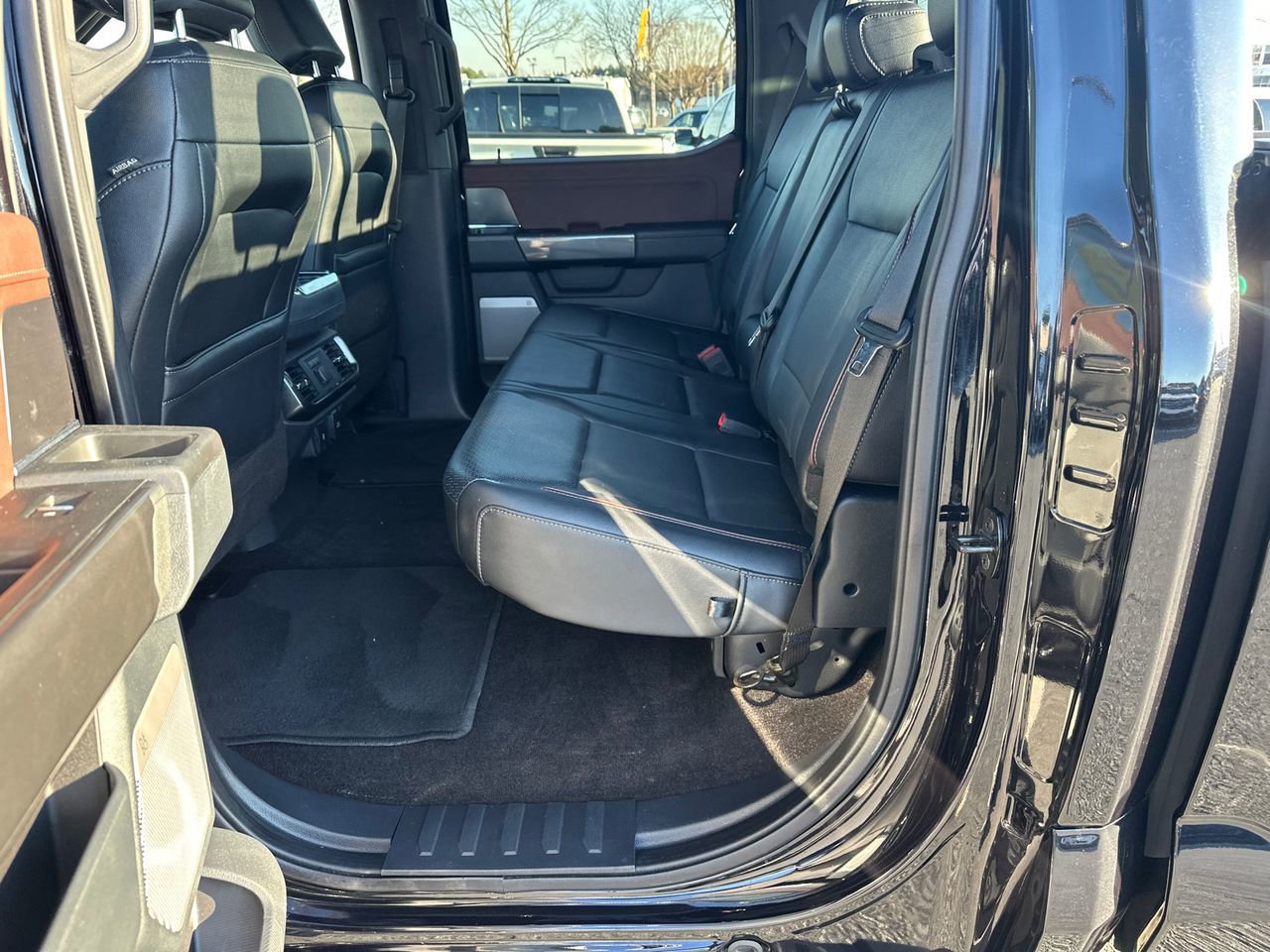 Certified 2022 Ford F150 Lariat w/ Equipment Group 502A High image 22