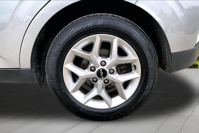 Used 2023 Kia Soul LX w/ Option Group 015 FWD image 9