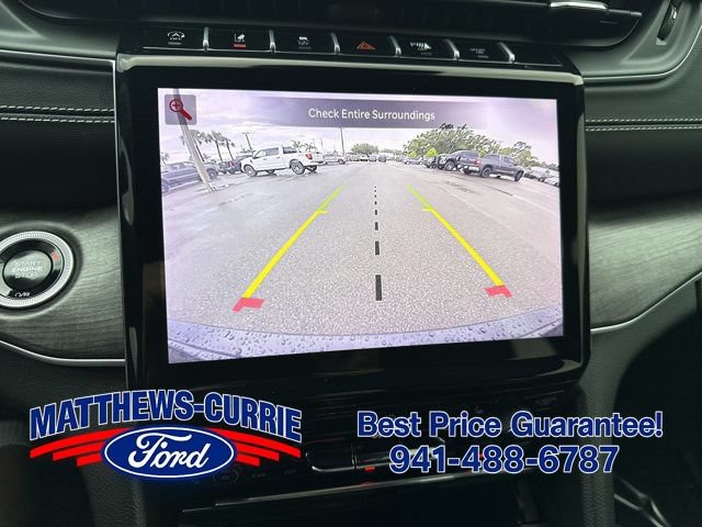 Used 2024 Jeep Grand Cherokee Limited w/ Black Appearance Package RWD image 18
