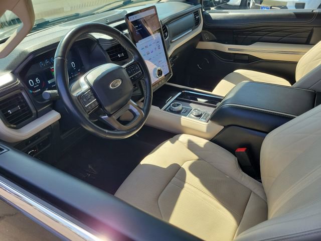 Certified 2023 Ford Expedition Platinum AWD/4WD image 3