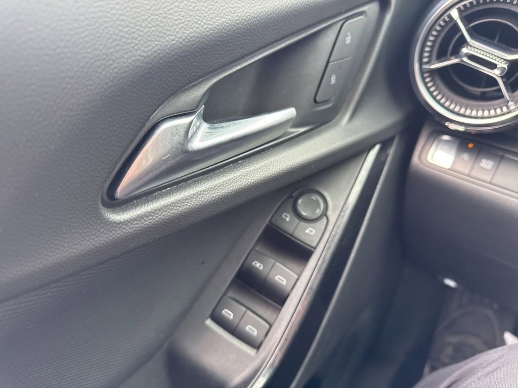 Used 2025 Chevrolet Equinox LT w/ Safety and Technology Package image 24