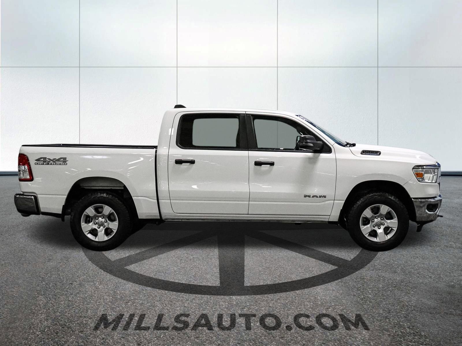 Used 2023 RAM 1500 Big Horn image 3