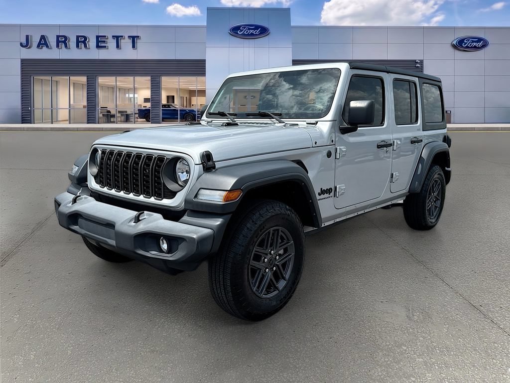 Used 2024 Jeep Wrangler Unlimited Sport AWD/4WD image 3
