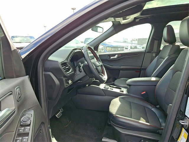 Certified 2024 Ford Escape ST-Line Select w/ Tech Pack #2 image 13