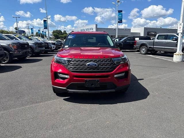 Certified 2023 Ford Explorer XLT w/ Equipment Group 202A AWD/4WD image 2