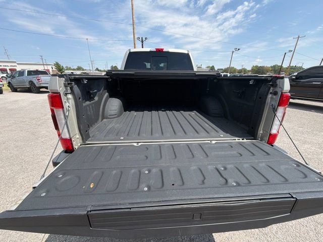 Certified 2017 Ford F350 Platinum w/ Platinum Ultimate Package AWD/4WD image 6