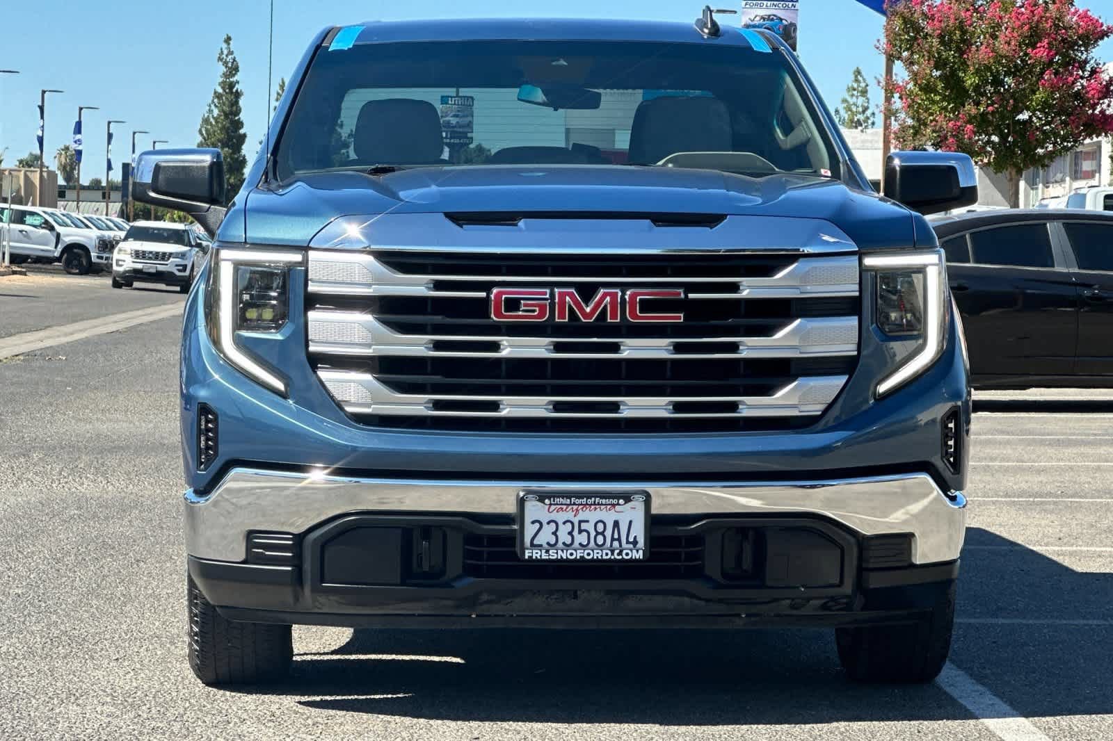 Used 2024 GMC Sierra 1500 SLE AWD/4WD image 11