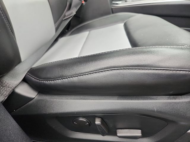 Certified 2022 Ford Explorer XLT w/ Equipment Group 202A AWD/4WD image 33