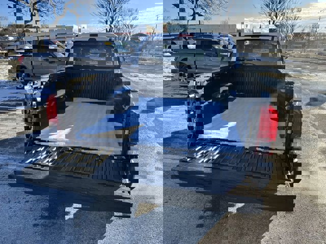 Used 2019 Toyota Tacoma SR image 13