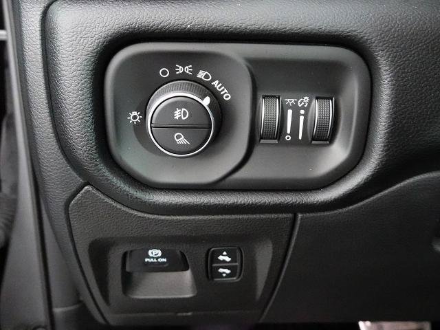 Used 2022 RAM 1500 Rebel w/ Rebel Level 2 Equipment Group AWD/4WD image 19