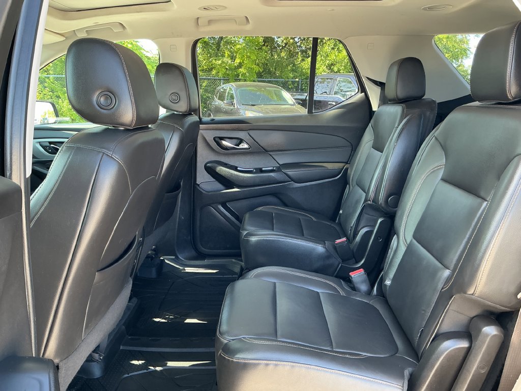 Used 2021 Chevrolet Traverse LT AWD/4WD image 16
