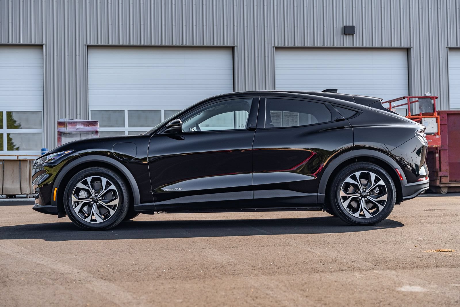 Certified 2026 Ford Mustang Mach-E Select w/ Technology Package RWD image 6