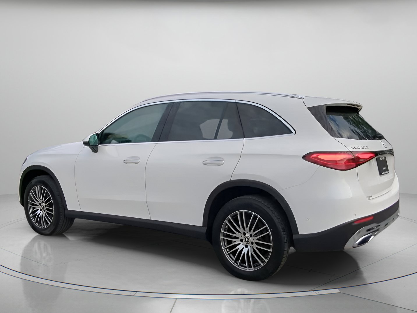 Used 2025 Mercedes-Benz GLC 300 image 19