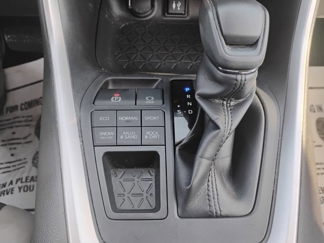 Used 2019 Toyota RAV4 XLE image 30