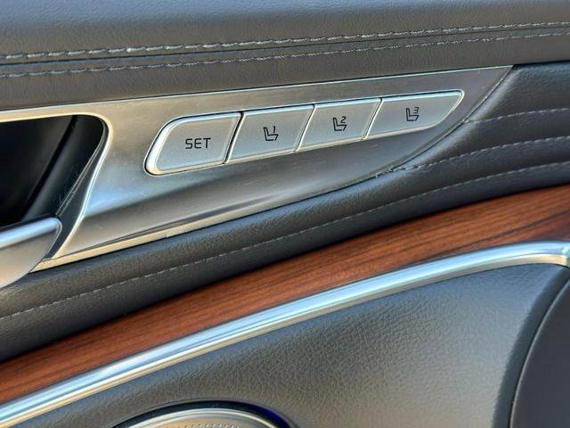 Used 2019 Kia K900 Luxury w/ VIP Package image 20