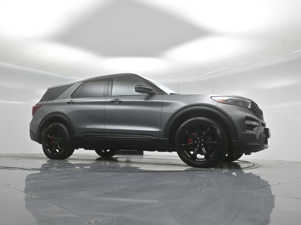 Certified 2021 Ford Explorer ST w/ Equipment Group 401A AWD/4WD image 4