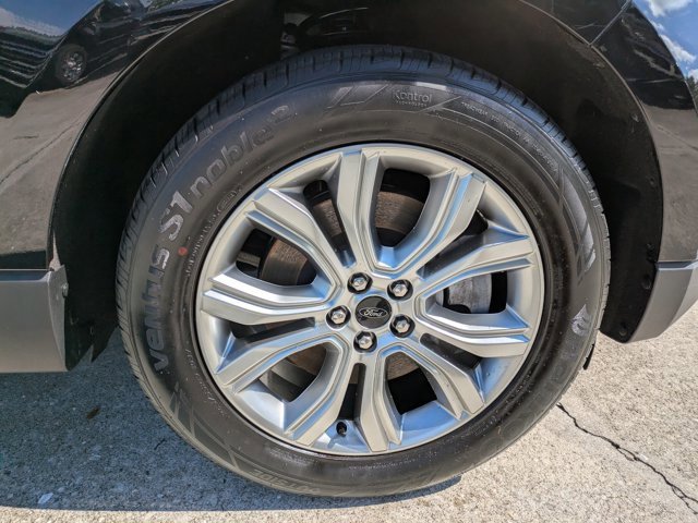 Certified 2024 Ford Edge Titanium image 11