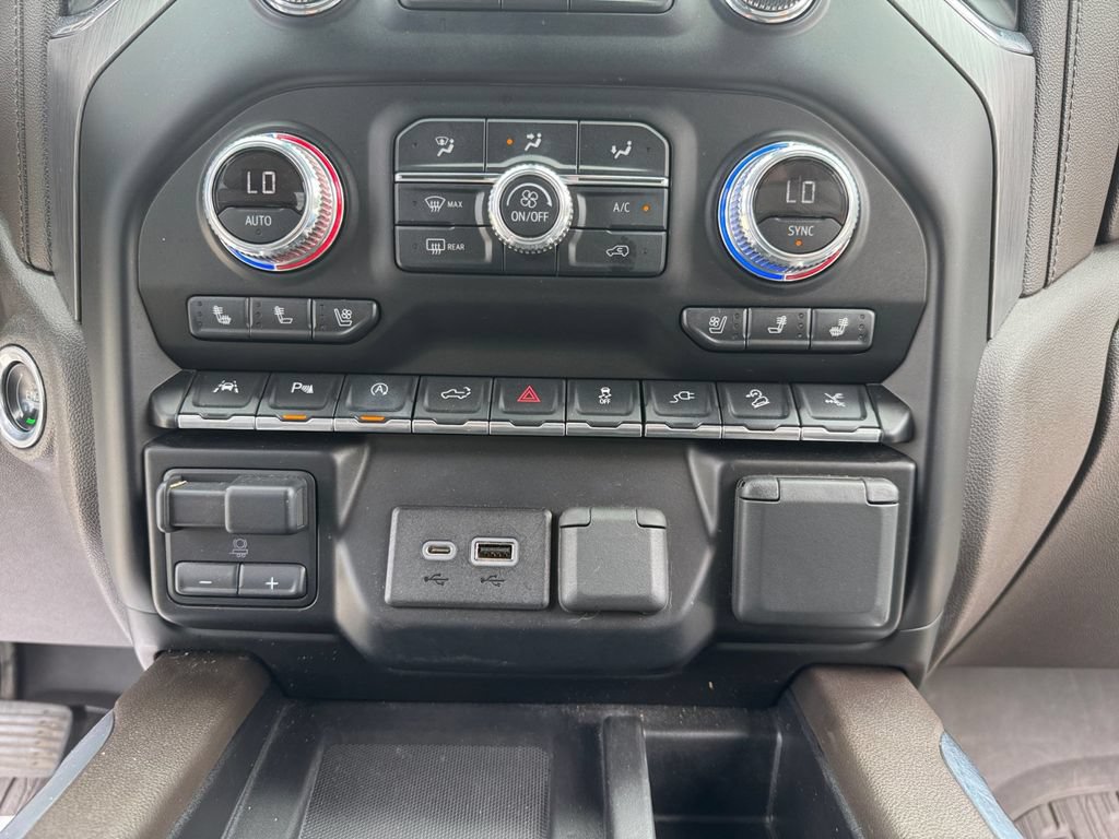 Used 2019 GMC Sierra 1500 Denali w/ Denali Ultimate Package AWD/4WD image 18