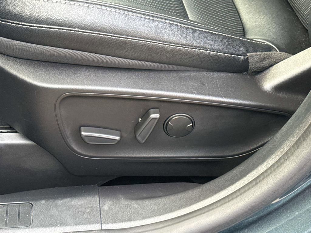 Certified 2022 Ford Escape SEL image 23