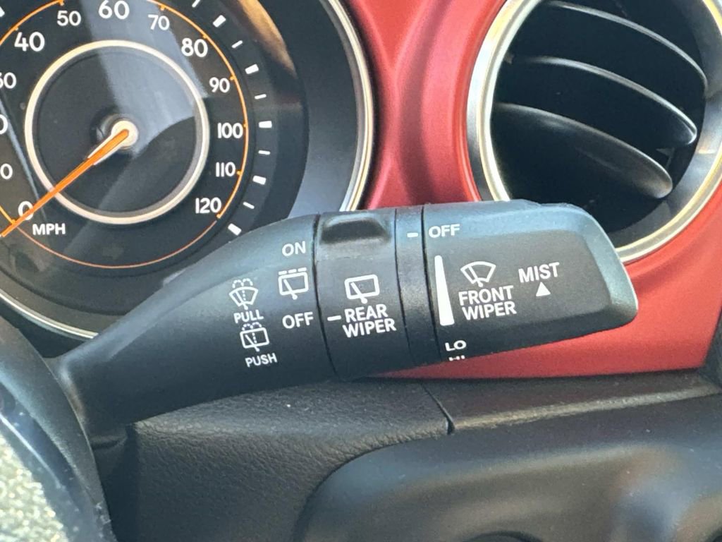 Used 2023 Jeep Wrangler Rubicon image 28