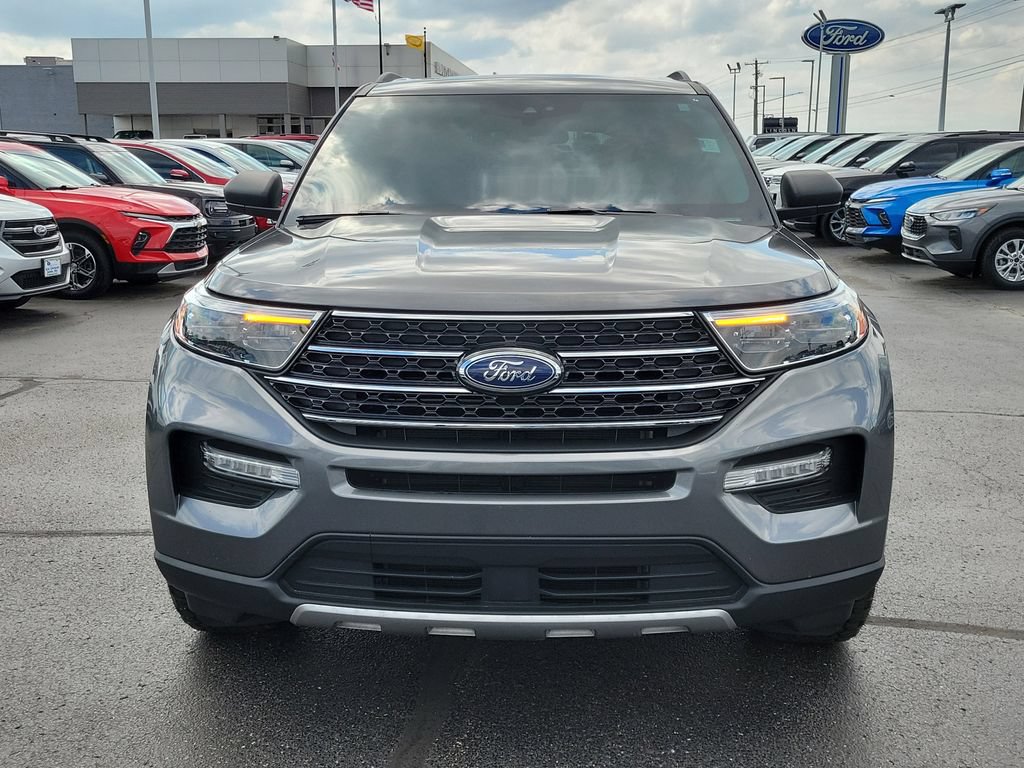 Certified 2023 Ford Explorer XLT w/ Equipment Group 202A AWD/4WD image 2