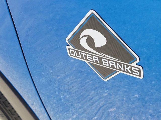Certified 2025 Ford Bronco Sport Outer Banks w/ Outer Banks Tech Package+ AWD/4WD image 9