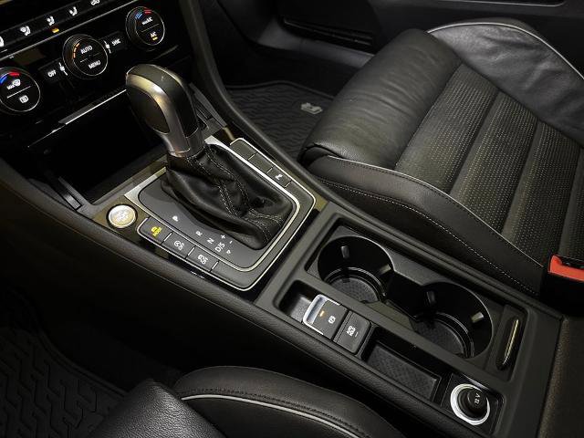 Used 2019 Volkswagen Golf R 4-Door image 27