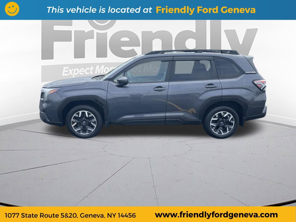 Used 2025 Subaru Forester Premium AWD/4WD image 8