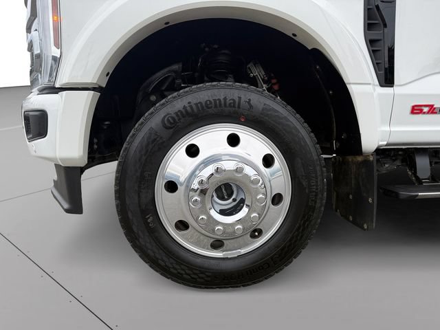 Certified 2025 Ford F450 Platinum w/ FX4 Off-Road Package AWD/4WD image 9