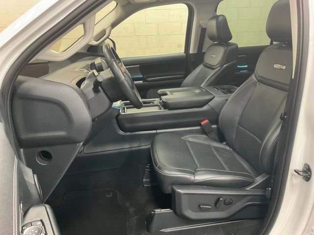 Certified 2025 Ford Expedition Max Platinum image 8